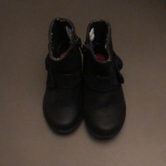 Bundle of baby shoes size 6 - Picture 5 of 6